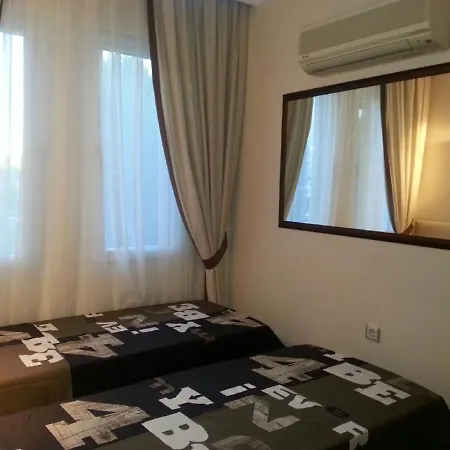 Izmir Cesme'de Ozel Havuzlu Haftalik Kiralik Luks Tatil Villasi Villa *